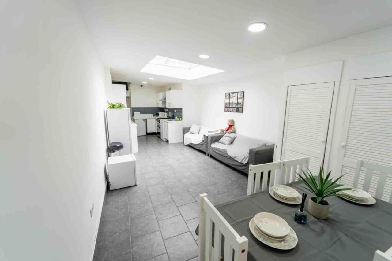 Studio Close To Selly Oak Train Station Birmingam Exterior foto