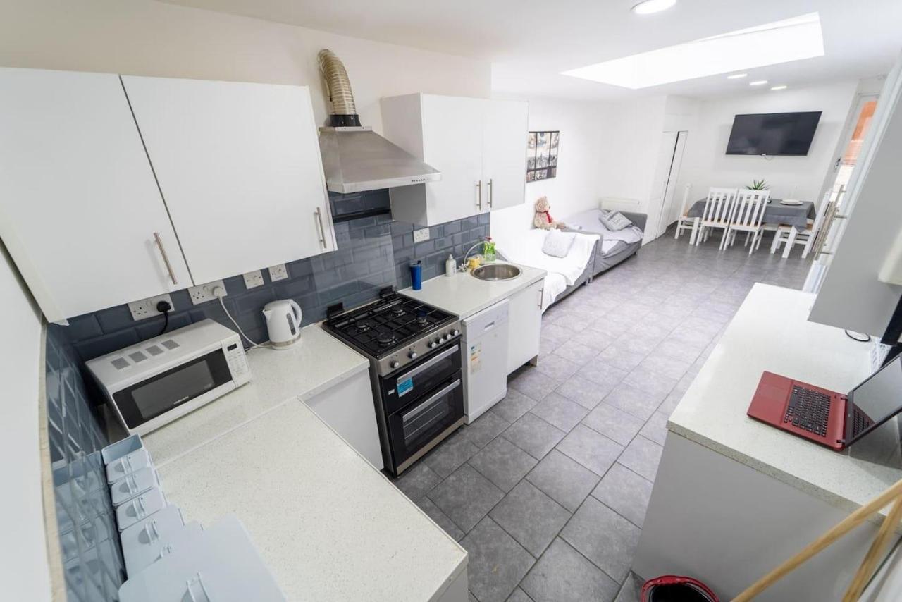 Studio Close To Selly Oak Train Station Birmingam Exterior foto